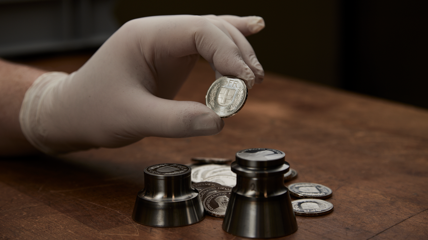 Falschgeld-Spezialisten