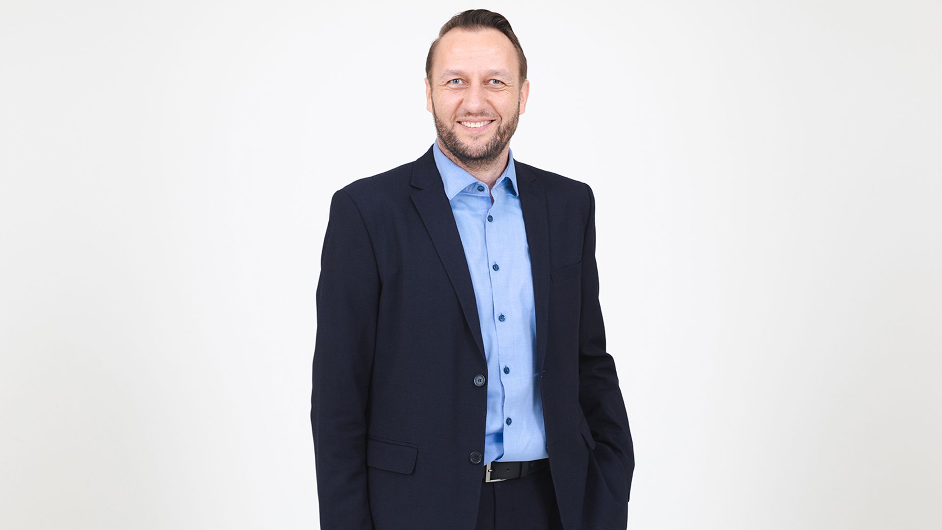 Ronnie Mocker, Geschäftsleiter